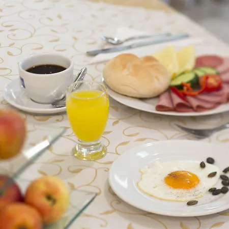 Kern Buam Hotel 3*