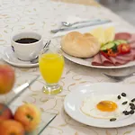 Kern Buam Готель 3*