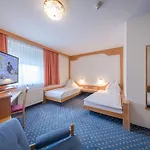 Kern Buam Готель 3*