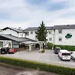 Готель Kern Buam