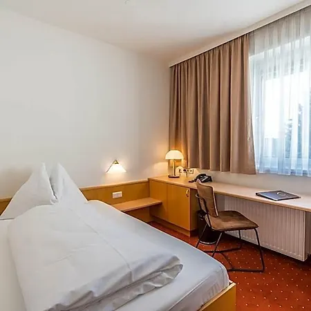 Kern Buam 3* Graz