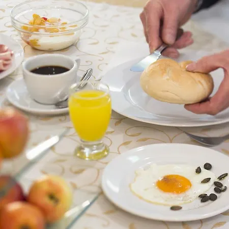 Ξενοδοχείο Kern Buam